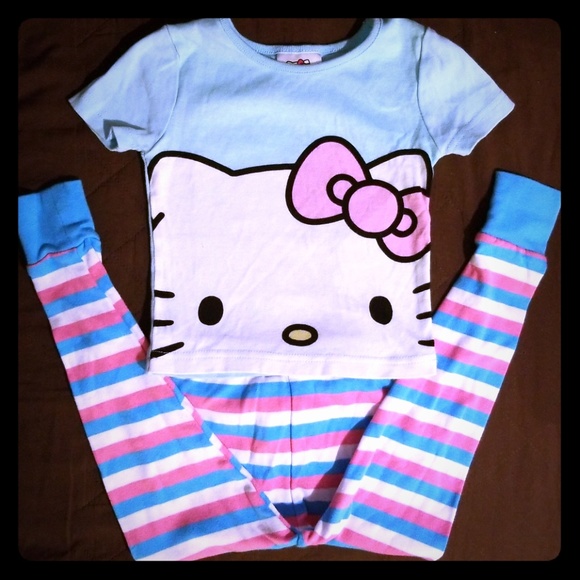 NWOT Hello Kitty Pajamas - Picture 1 of 2